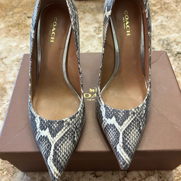 Coach Snakeskin Heels Size 6 - Picture 2 of 8